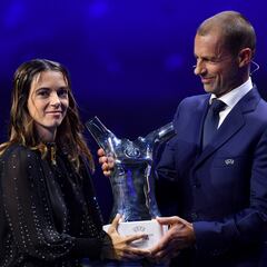 Aitana Bonmatí habla como juega