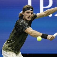 Tsitsipas beats Murray in epic 5-set match at US Open