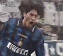 Este gol de Zamorano a Lehmann en la final de la UEFA cumple 23 años