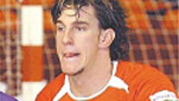 Virán Morros, del Ademar.