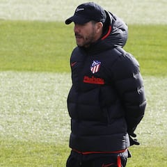 Simeone se queda con lo justo... y la cantera ofrece sus servicios