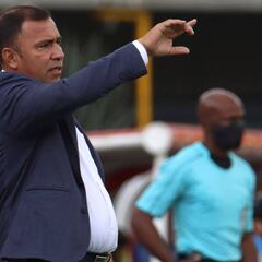 Harold Rivera: "Santa Fe debe mantener la jerarquía"