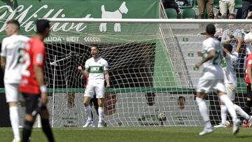 16/04/22 PARTIDO PRIMERA DIVISION
ELCHE - MALLORCA
GOL ELCHE 3-0 KANG IN LEE EN PROPIA PUERTA
TETE MORENTE
ALEGRIA