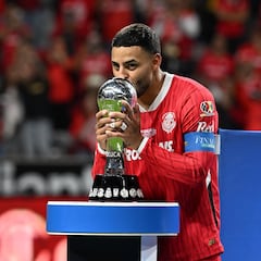 Toluca close in on Mexican soccer giants