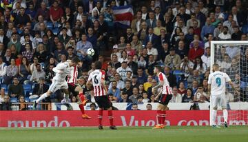 Cristiano Ronaldo hits the post.