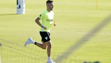 Ismael Casas, entrenándose en solitario.