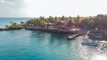 Isla Fuerte, ubicada en el departamento de Bolívar, ofrece diversidad de planes para que los turistas disfruten de la naturaleza y de sus seres queridos.