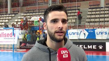 Asier y el duelo con Ricardinho: "He visto que me la iba a liar y..."