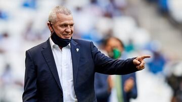 Javier Aguirre: “Con este plantel, la obligación es sí o sí quedar campeón”