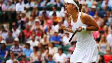 La alemana Angelique Kerber celebra su victoria ante la rusa Sharapova.