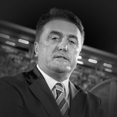 Homenaje a Antic, técnico del doblete y de los tres grandes