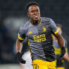 Sinisterra brilla en Conference League: Golazo y dos asistencias