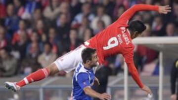 Raúl Jiménez jugó 30 minutos en la victoria del Benfica sobre el Vianense de la tercera división de Portugal en el torneo de Copa.