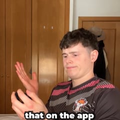 Un británico intenta pagar sus impuestos en España y se rinde completamente: “Llamé y me dijeron que llamara al mismo número”