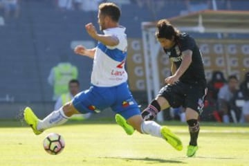 Futbol, Colo Colo vs Universidad Catolica
Quinta fecha, campeonato de Clausura 2016/17
El jugador de Colo Colo Jaime Valdes disputa el balon con German Lanaro de Universidad Catolica durante el partido de primera division en el estadio Monumental de Santiago, Chile.
04/03/2017
Ramon Monroy/Photosport*************

Football, Colo Colo vs Universidad Catolica
Fifth date, Clousure Championship 2016/17
Colo Colo's player Jaime Valdes battles for the ball against German Lanaro  of Universidad Catolica during the first division football match at the Monuemnatl stadium in Santiago, Chile.
04/03/2017
Ramon Monroy/Photosport