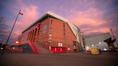 On the eve of the Champions League round of 16 first leg at Anfield, Reds supporters showed their appreciation of the visiting team.