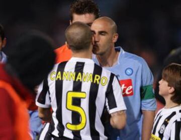 Fabio llegó más lejos que Paolo. Ambos de formaron en Parma, pero Paolo regresó a Napoli, su ciudad natal, para convertirse en emblema del cuadro de su tierra. Fabio brilló en Parma, Juventus, Real Madrid, y fue campeón del mundo con Italia.