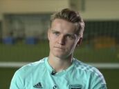 Mofas en Inglaterra contra Odegaard por esta respuesta