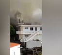 El impactante momento donde la lava derrumba el campanario de Todoque