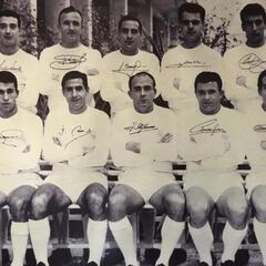 Manita en el Camp Nou y póster inglés