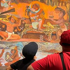 She buys a painting at a secondhand store and finds something unexpected: “There was a hidden surprise”