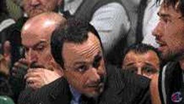 Ettore Messina, en mal momento en el Kinder Bolonia.