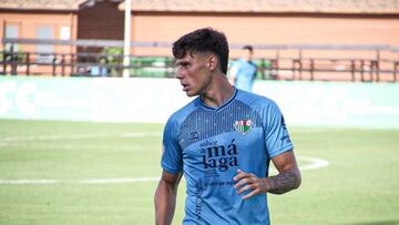 Iker Recio firma por el Cádiz