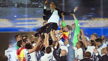 Real Madrid coach Zinedine Zidane said on May 31, 2018 he was leaving the Spanish giants, just days after winning the Champions League for the third year in a row. / AFP PHOTO / CURTO DE LA TORRE