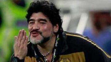 Maradona jugará el partido de despedida de Palermo