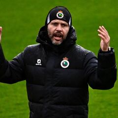 José Alberto: “¿Fichar un lateral izquierdo? No hay debate”