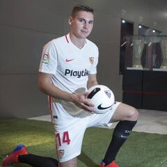 El ex sevillista Wöber está casi descartado para volver a Nervión