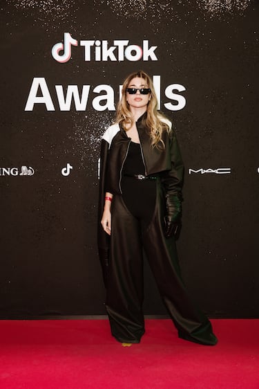 Sophie Tatar posa en la alfombra roja de los 'Premios TikTok 2025'. 
 
  
 