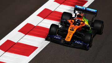 ABU DHABI, UNITED ARAB EMIRATES - NOVEMBER 29: Carlos Sainz of Spain driving the (55) McLaren F1 Team MCL34 Renault on track during practice for the F1 Grand Prix of Abu Dhabi at Yas Marina Circuit on November 29, 2019 in Abu Dhabi, United Arab Emirates. (Photo by Dan Istitene/Getty Images)