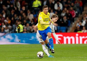 Rubén Alcaraz y Modric.