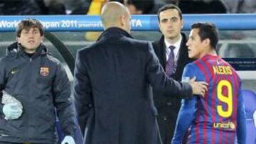 SOBRECARGA. Alexis sufrió una pequeña molestia en su adductor y pidió el cambio por precaución.