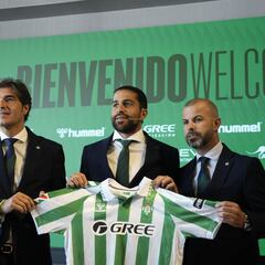 Ricardo Rodríguez: “Sería bueno que el Betis pudiera ganar un título”