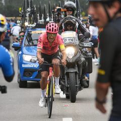 Carapaz: “No lo dejaré de intentar hasta cruzar la meta”