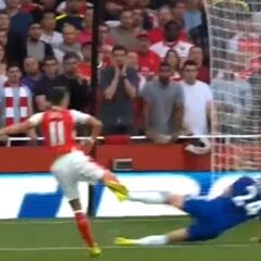 Lo más curioso de la dupla Sánchez-Özil: ¡dos goles idénticos!