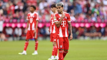 Bayern Munich's Colombian forward #14 Luis Diaz reacts during the friendly football match between Bayern Munich and Olympique Lyon in Munich, southern Germany, on August 2, 2025. (Photo by Alexandra BEIER / AFP)