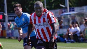 Drenthe vuelve al fútbol