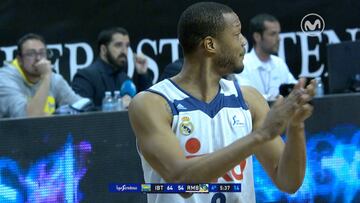 Así se fue Randolph: expulsado y aplaudiendo a la grada