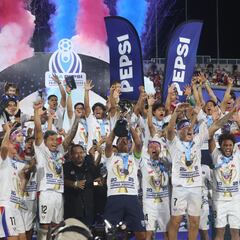 Firpo tocó el cielo en el ‘Mágico’: el Toro es campeón tras una final eterna vs. Alianza