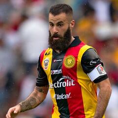 Congelan cuentas de Leones Negros por problema legal