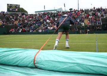 Un día más la lluvia hizo acto de presencia en Wimbledon