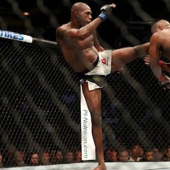 Los cinco momentos que marcaron el histórico UFC 214
