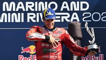 Márquez, en el podio de Misano.