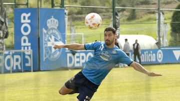 21/04/23 DEPORTIVO DE LA CORUÑA ENTRENAMIENTO
Arturo