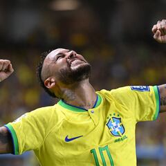 Neymar called up by Brazil after 17-month absence