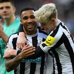 Willock y Wilson dan caza al Manchester United