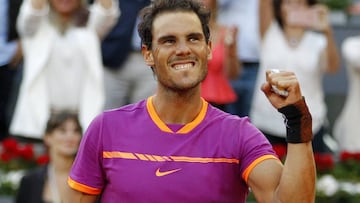 Rafa Nadal celebra su victoria ante Dominic Thiem en la final del Mutua Madrid Open.